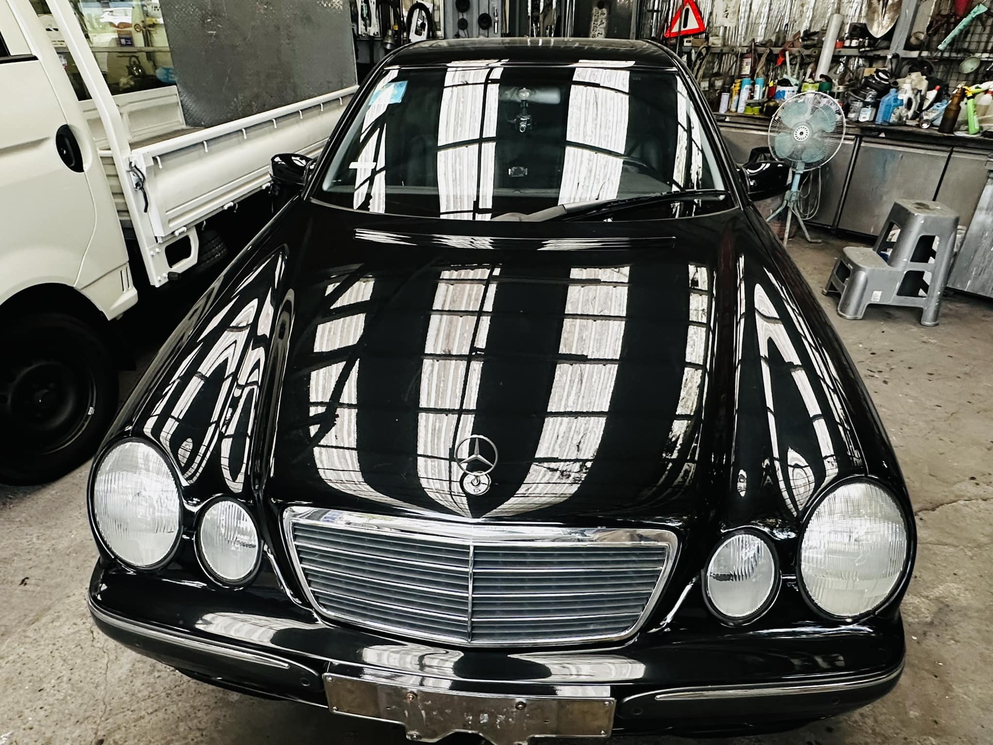 2001年賓士轎車2.6L跑8萬公里