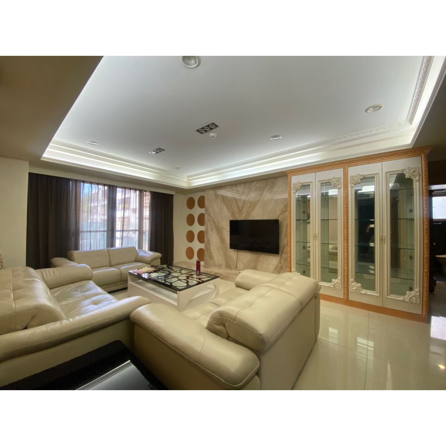 三房兩廳兩位含家電家具輕鬆裝潢