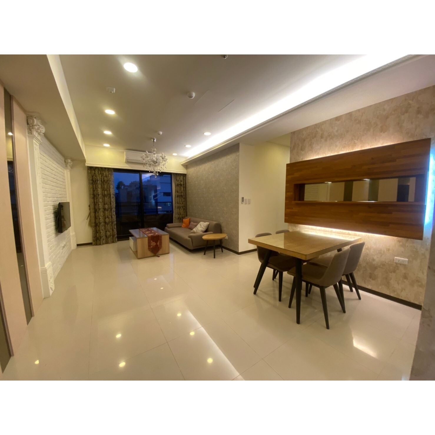 高級華夏三房兩廳兩衛3陽台小歐洲式裝潢