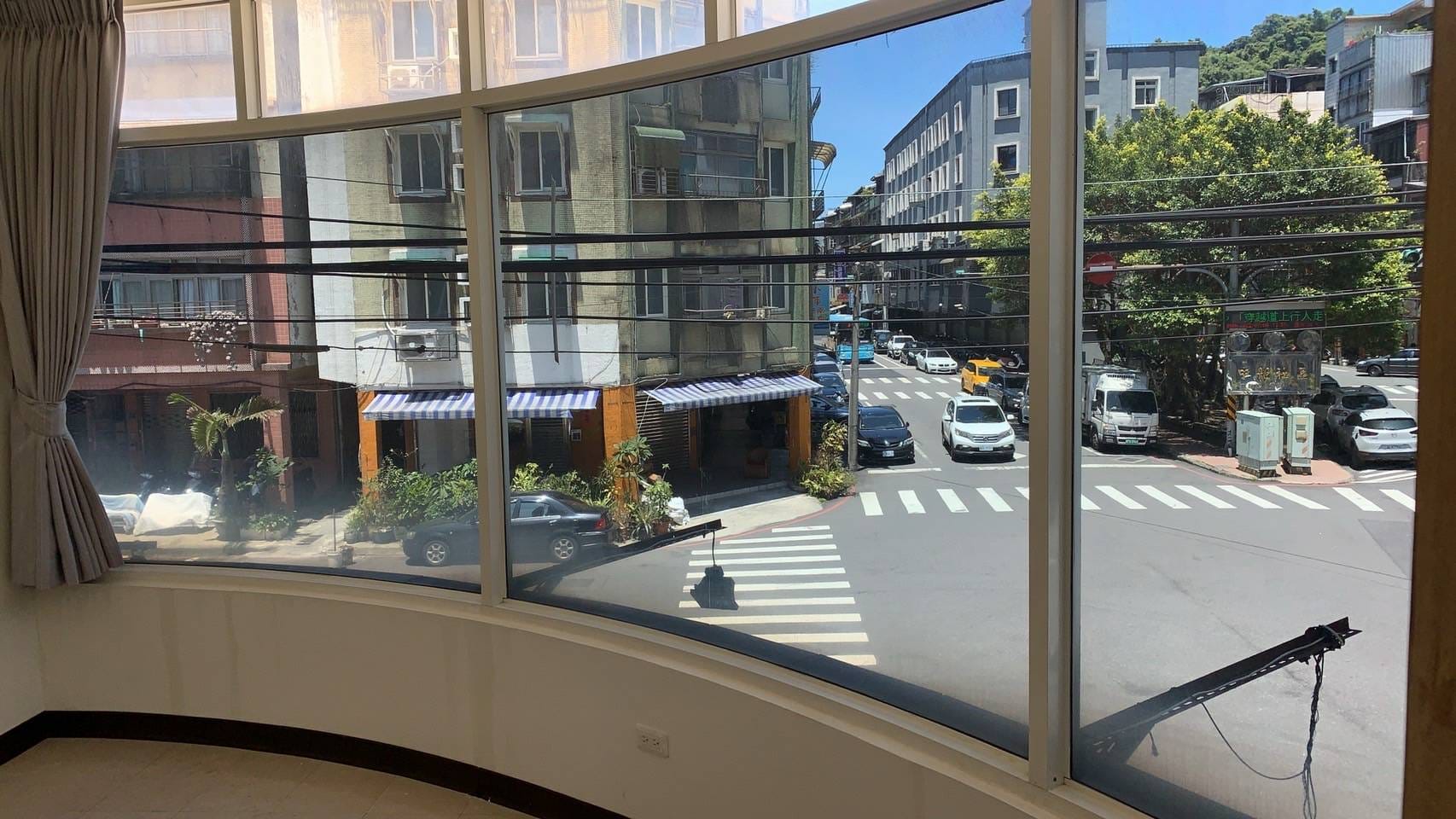 專業隔熱紙貼膜施工