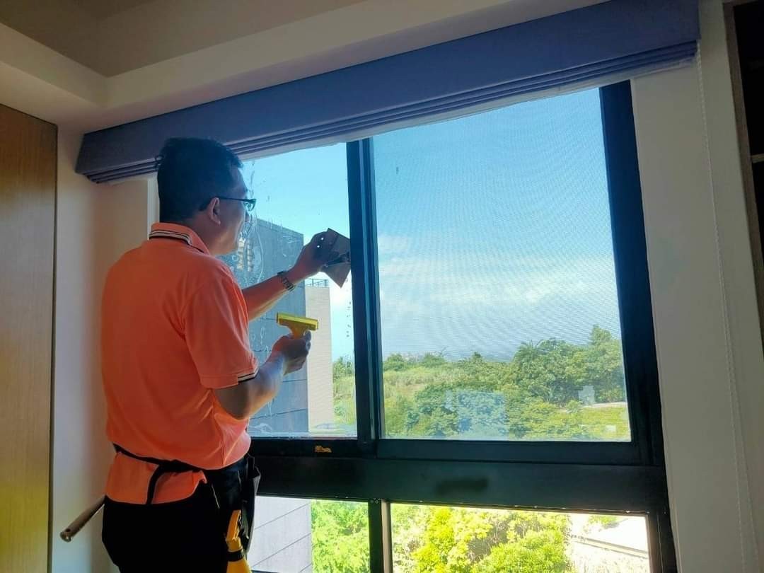 專業隔熱紙貼膜施工