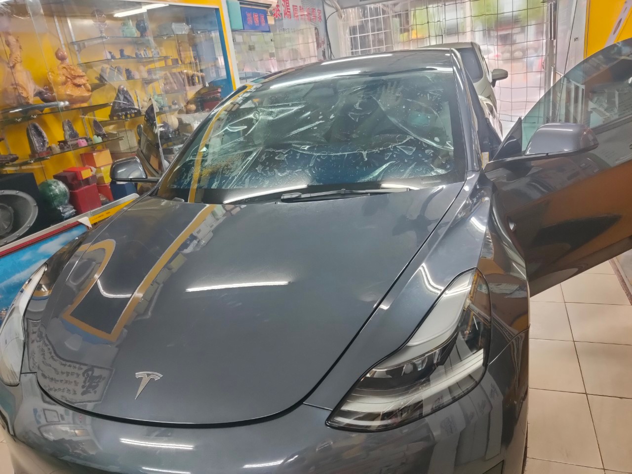 專業隔熱紙貼膜施工