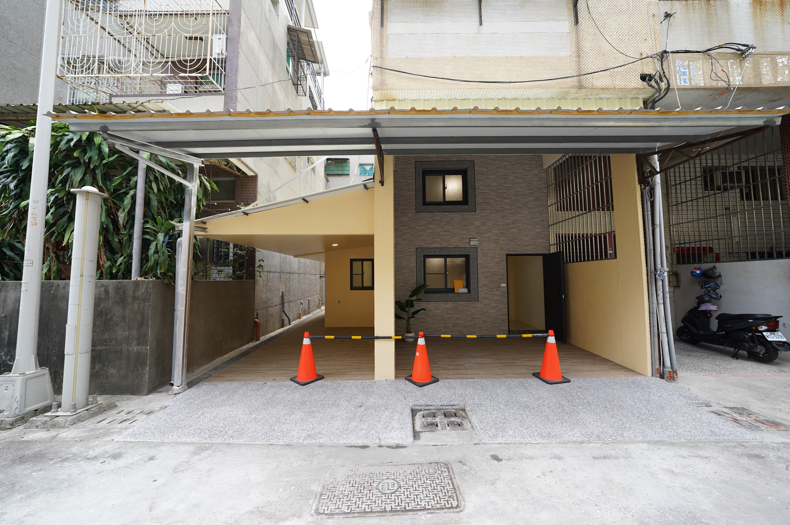 5637-黃埔軍校車庫公寓一樓