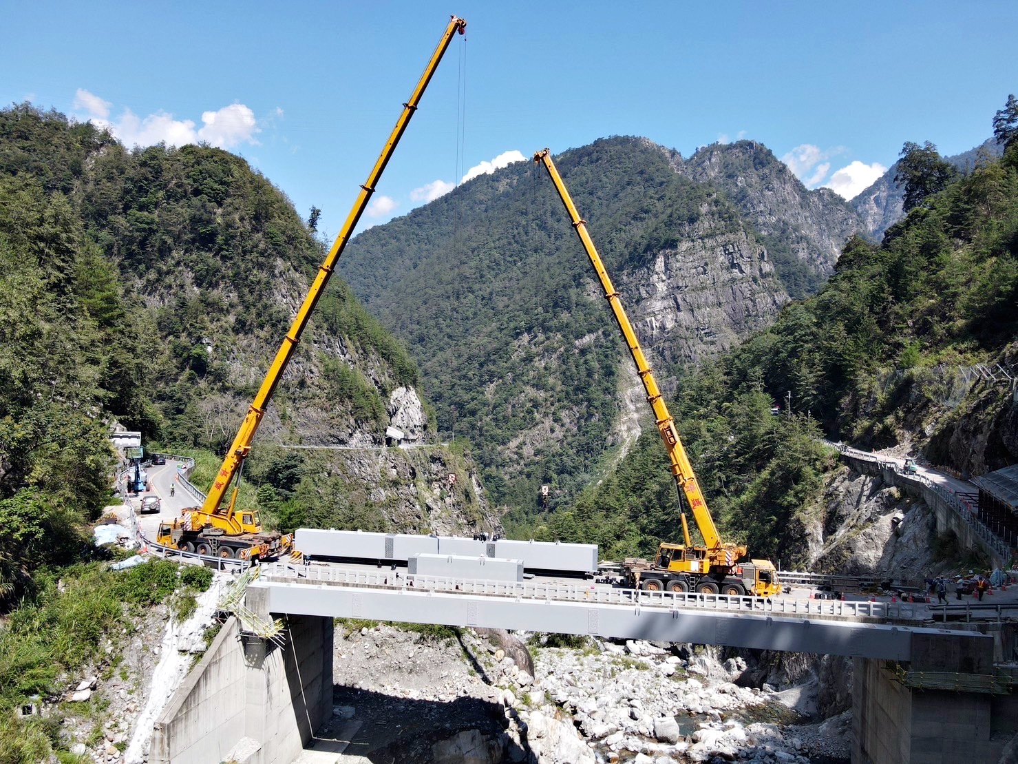 贊盛吊車出租/起重工程承攬