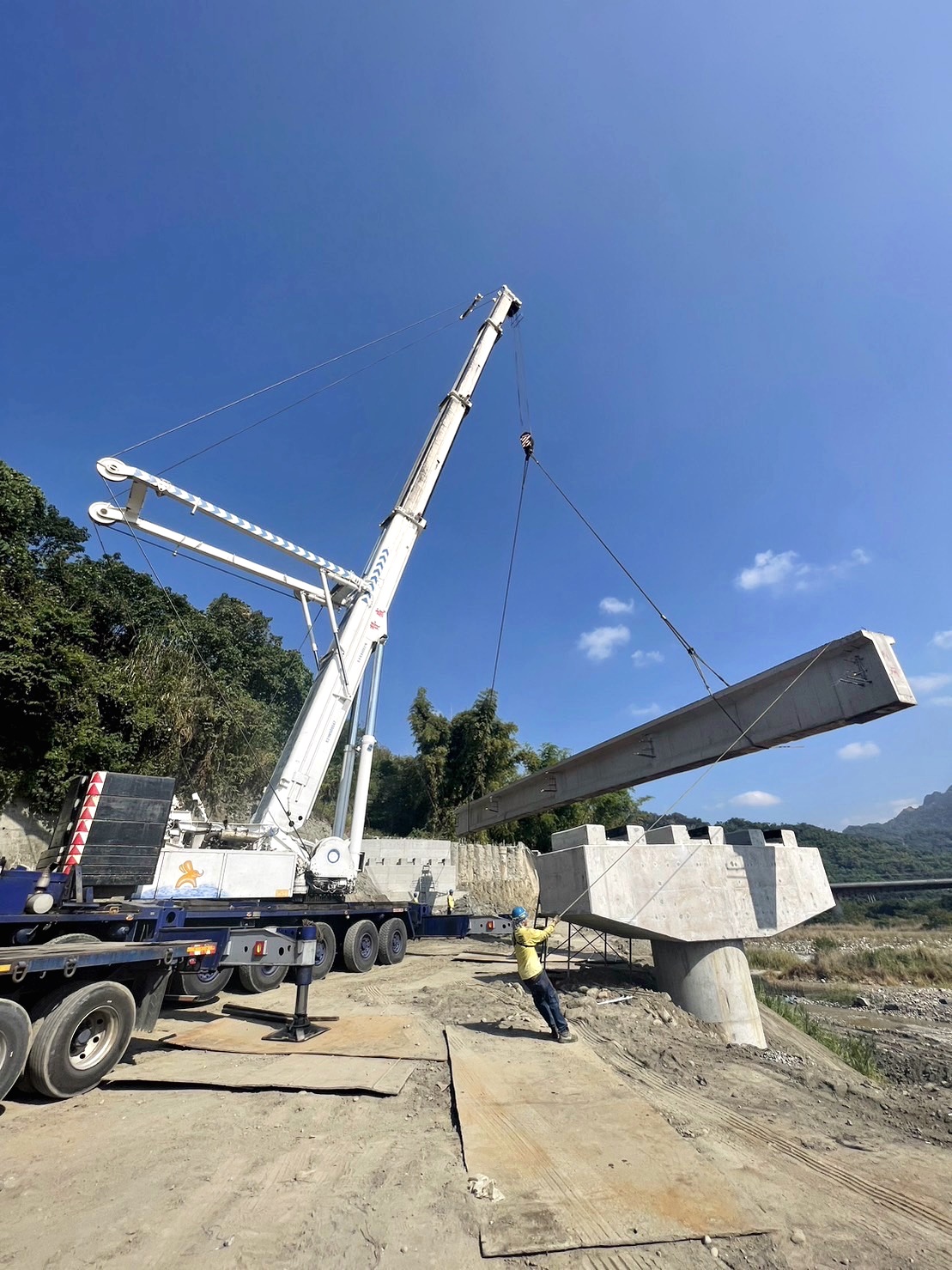 贊盛吊車出租/起重工程承攬