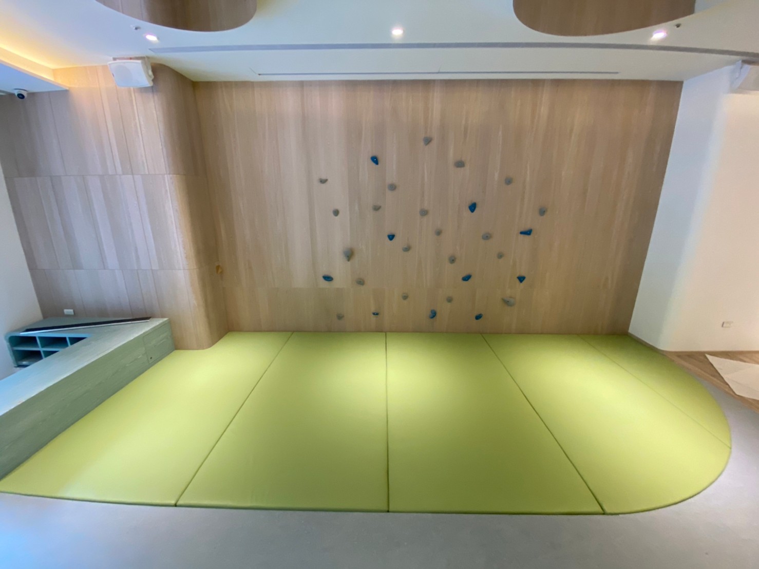 裱布作品-牆面裱布