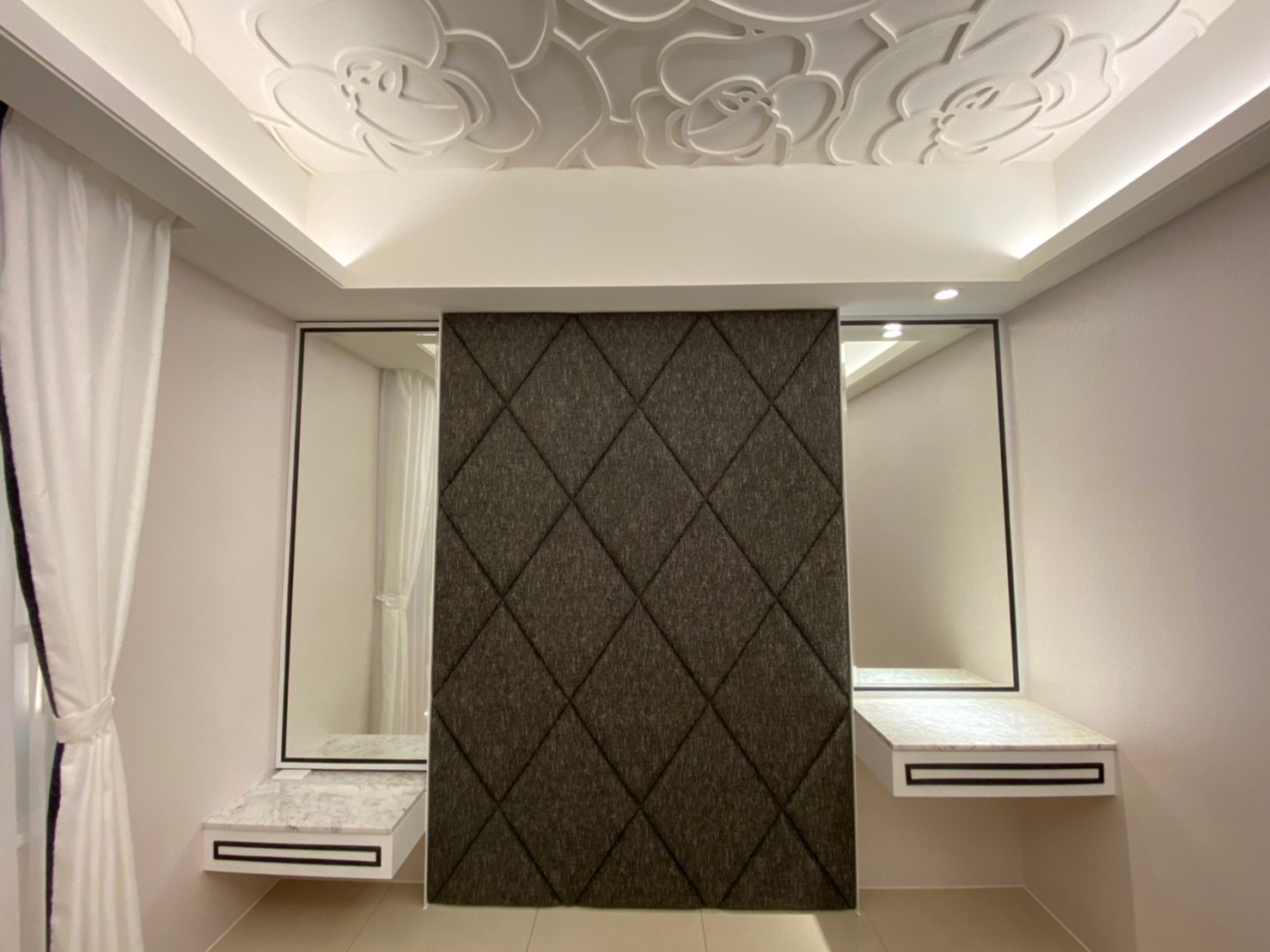 裱布作品-床頭裱布