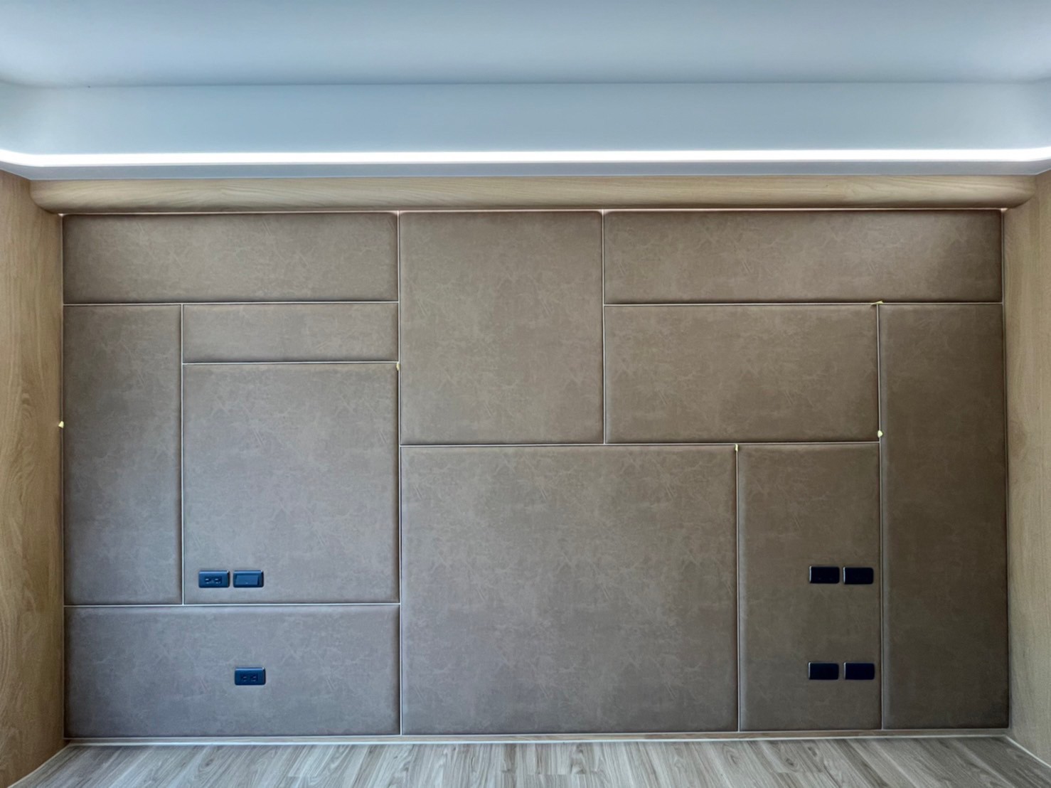 裱布作品-貼皮工程