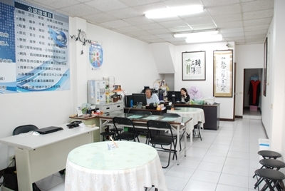 臺灣臺中地方法院所屬民間公證人陳毓倫事務所-undefined