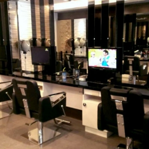 米蘭時尚髮型-安和三店-undefined