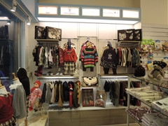 貝比摩兒童裝-undefined