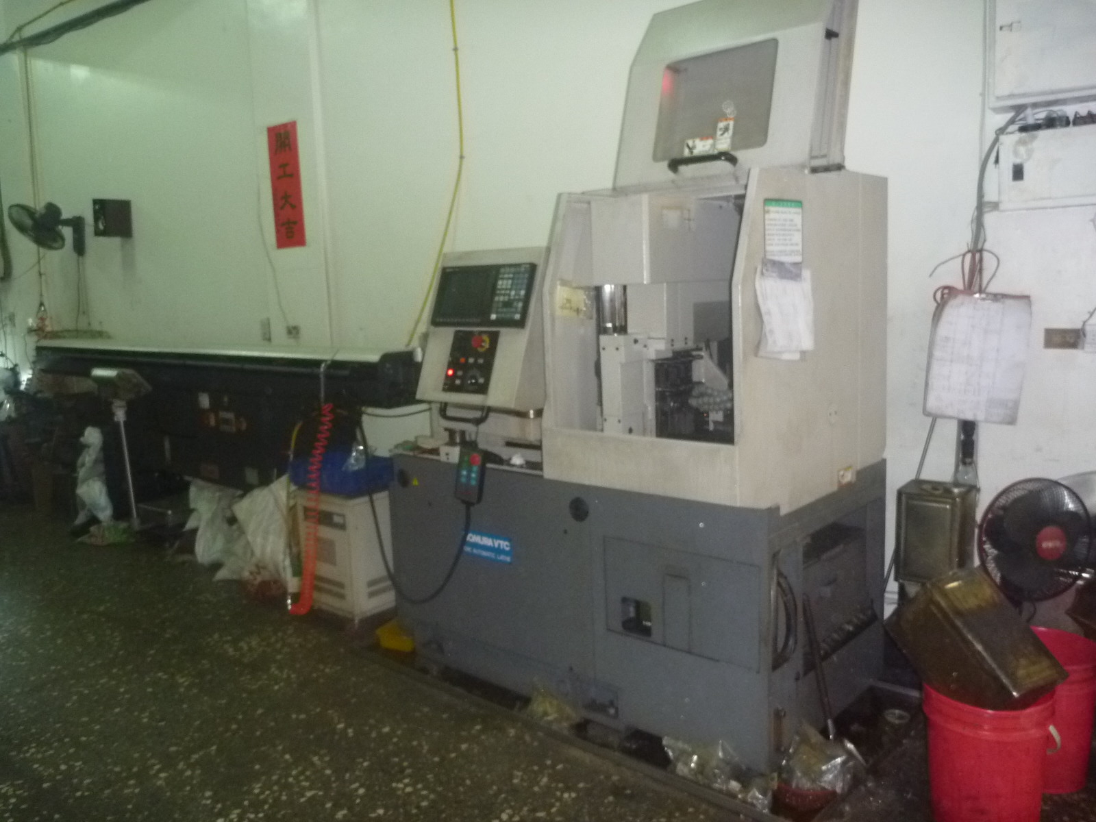 CNC自動車床加工-菘鴻有限公司專業精密CNC自動車床加工，CNC電腦自動車床加工。