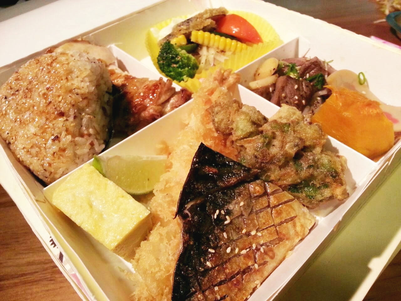 團膳定食便當~提供外送服務