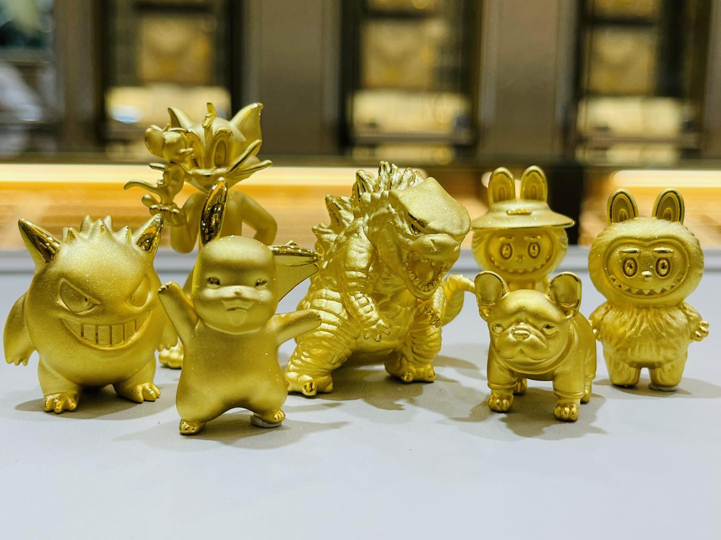 黃金造型玩偶擺件