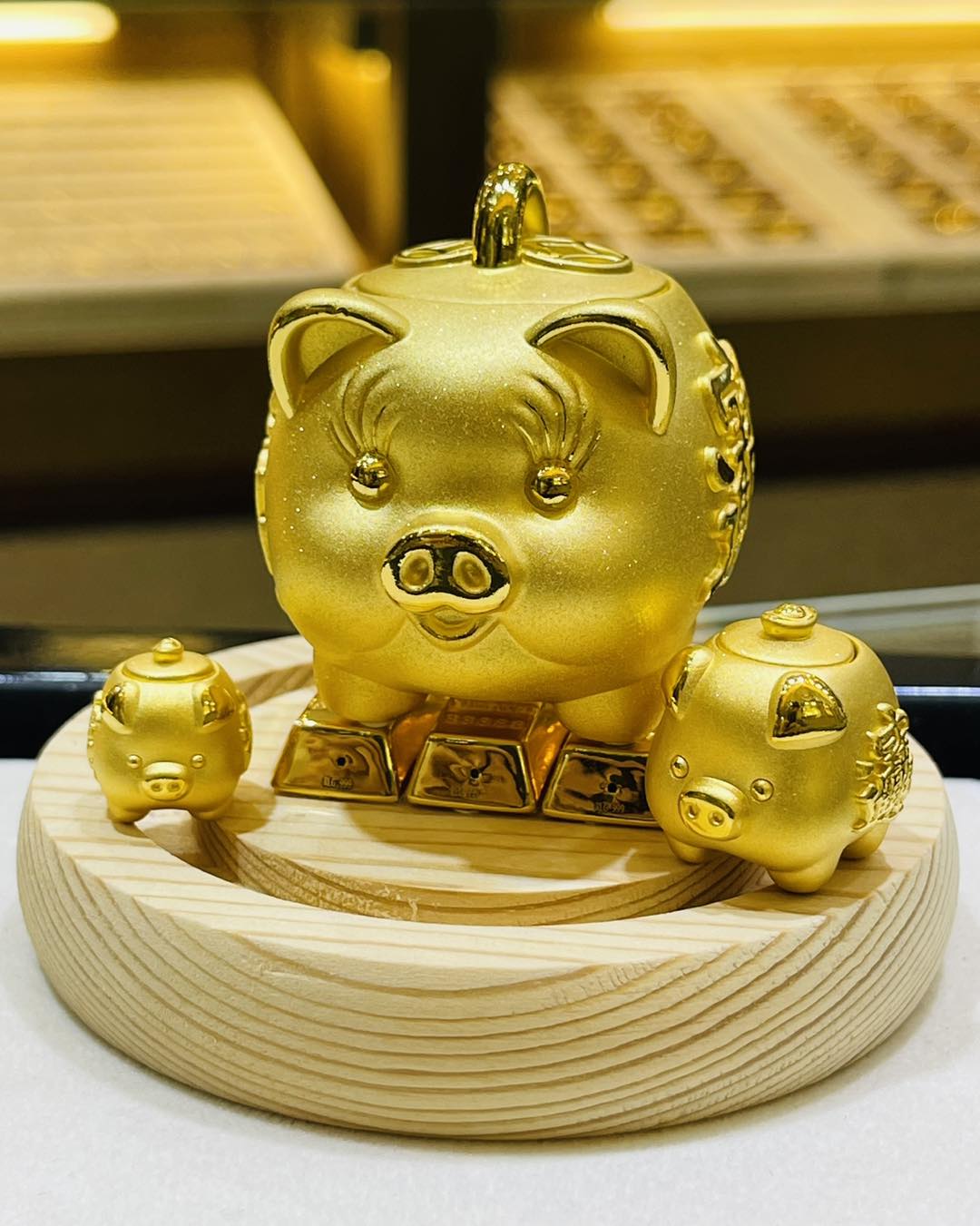 招財金豬撲滿家族