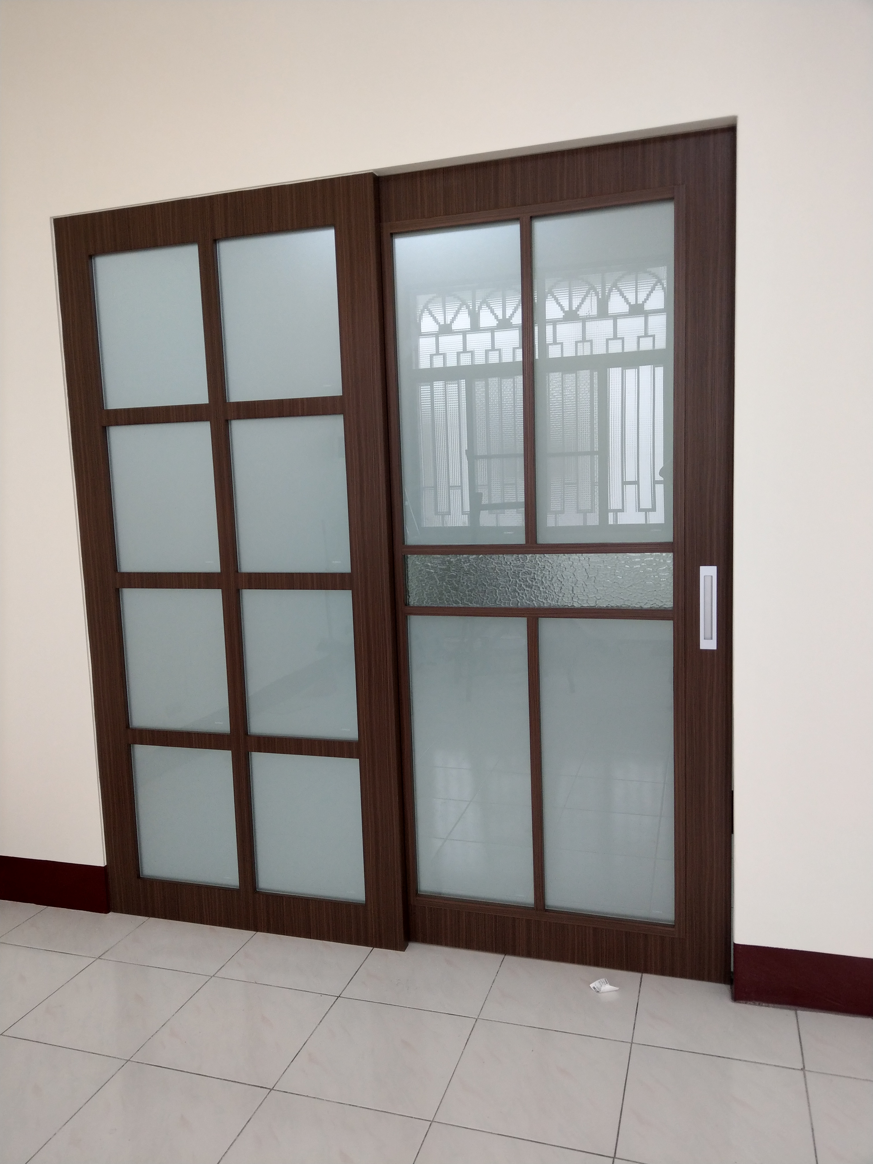 客廳及廚房拉門