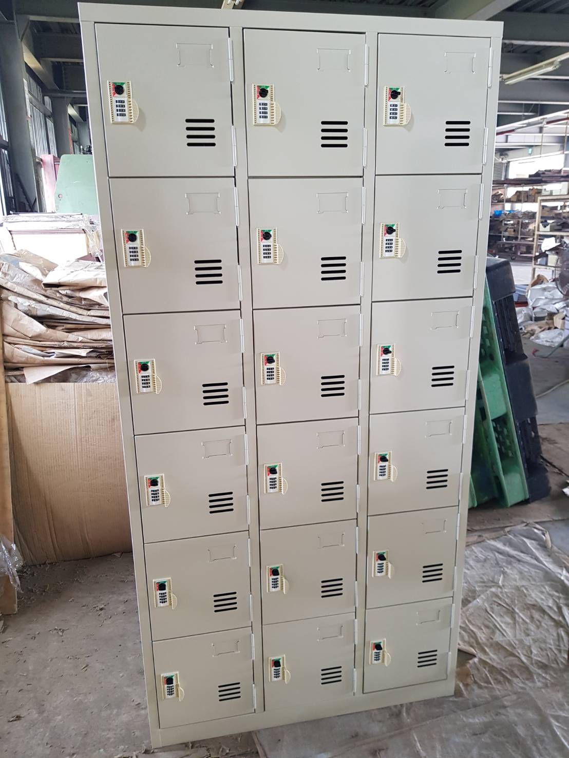 客製化-18格置物櫃