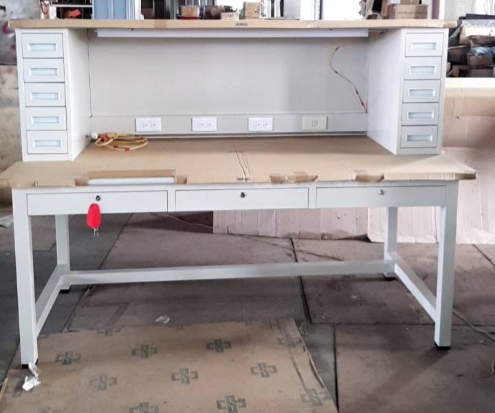 實驗桌（工作桌）