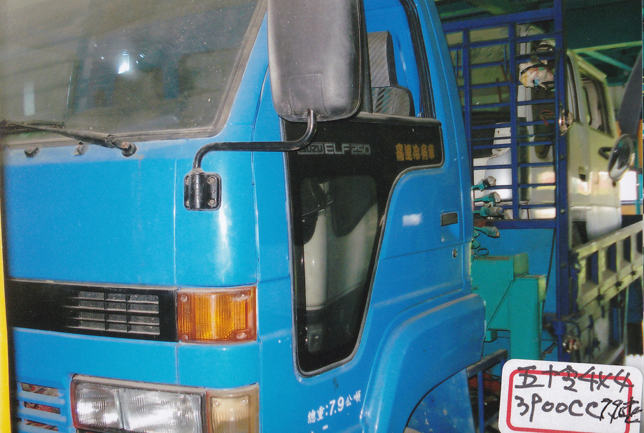 進口外匯車輛-五十鈴3900cc