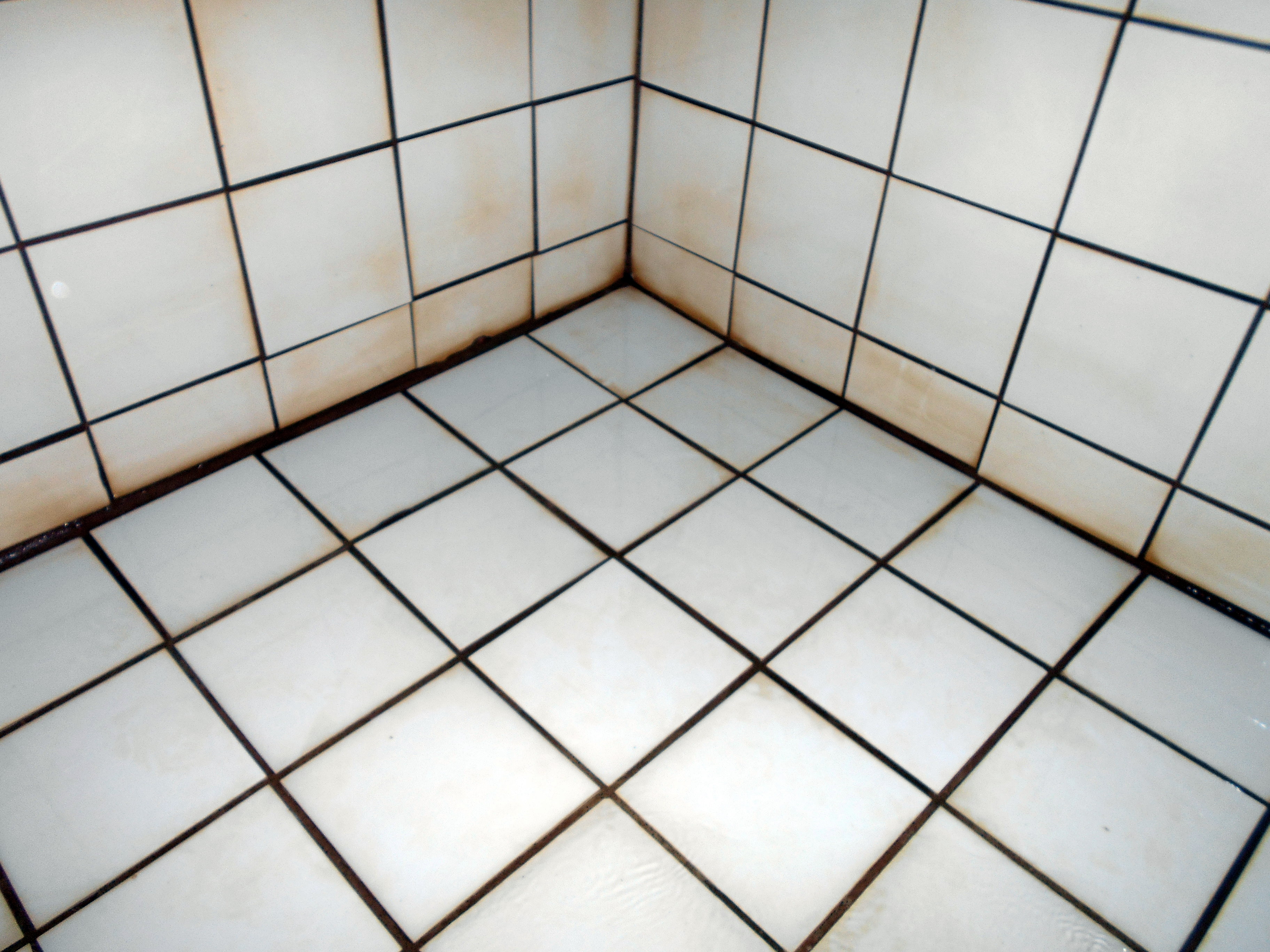 基隆八斗子住家洗水塔前