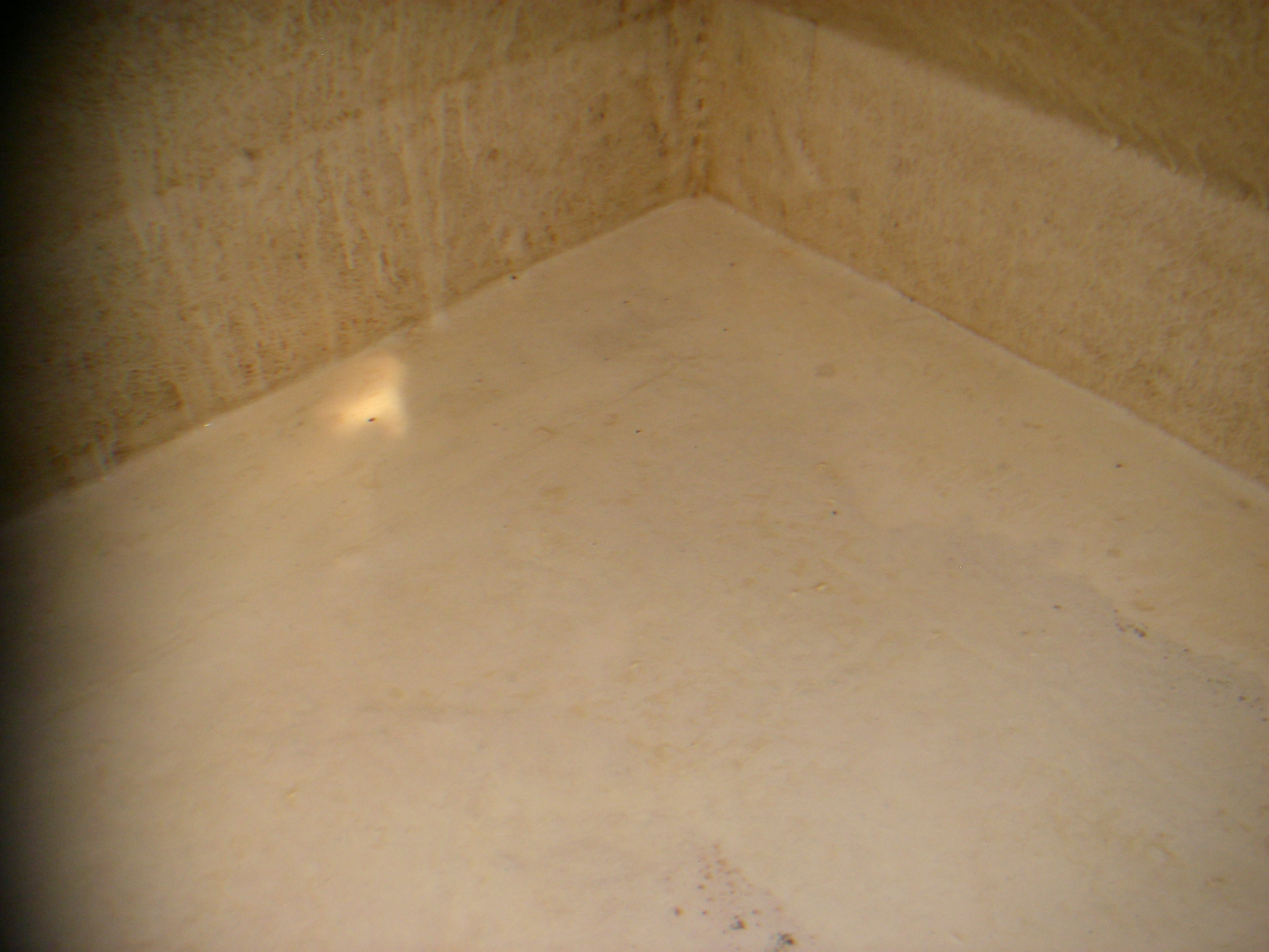 基隆仁愛區社區洗水塔後