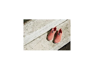 香港商毅高皮鞋有限公司-undefined