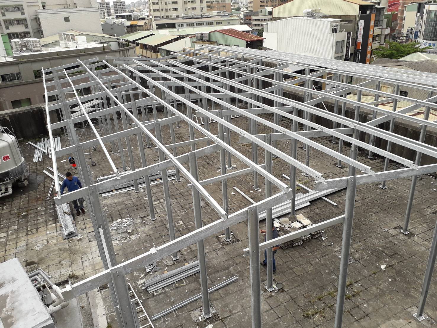 鋼構架設-八京太陽能熱水器