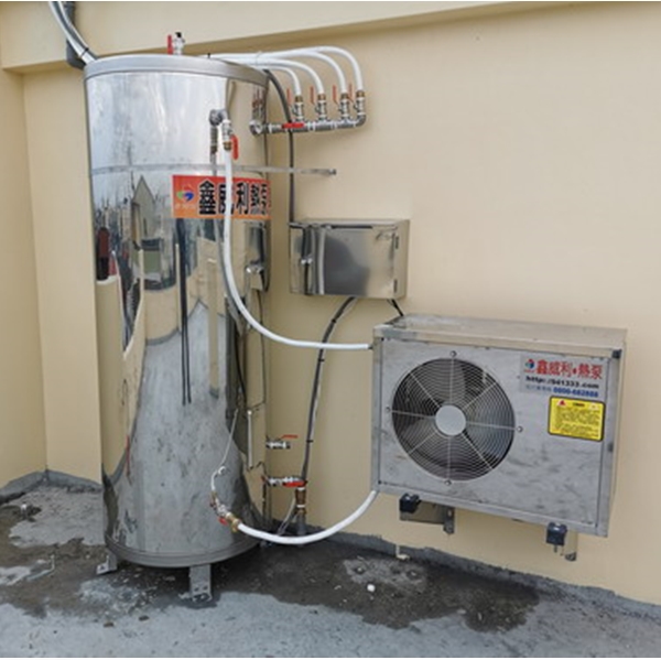 熱泵熱水器比電熱水器省70-80%，沒太陽也可以做熱水~