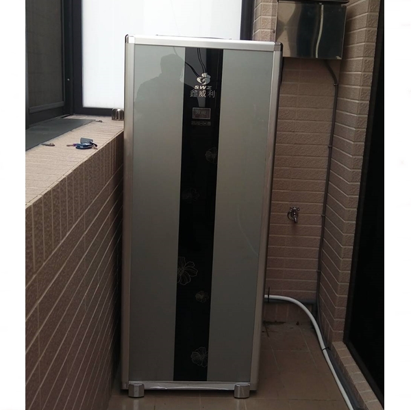 熱泵熱水器比電熱水器省70-80%，沒太陽也可以做熱水~