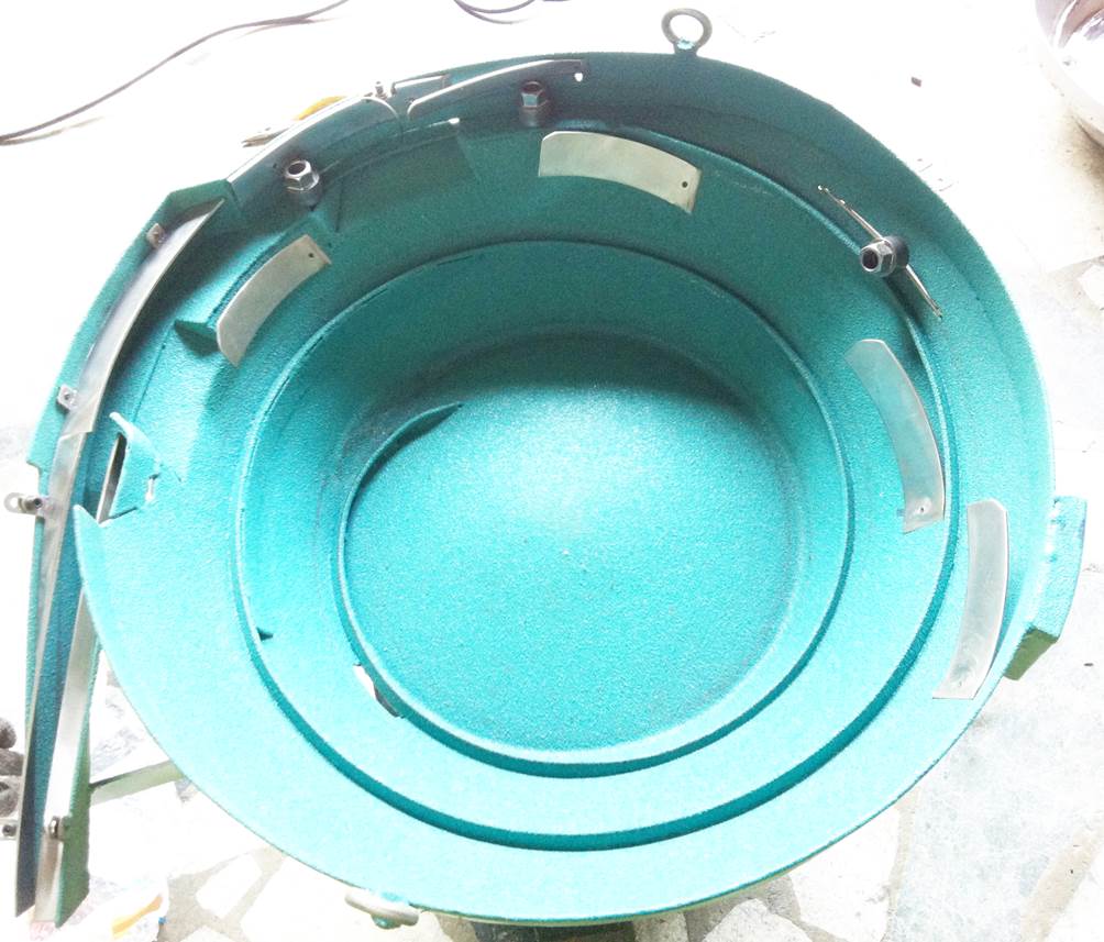 汽機車腳踏車零件-振動送料機