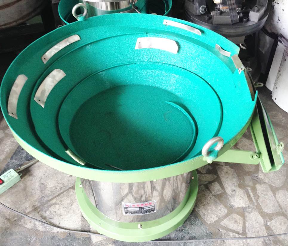 尼龍圈、帽-振動送料機