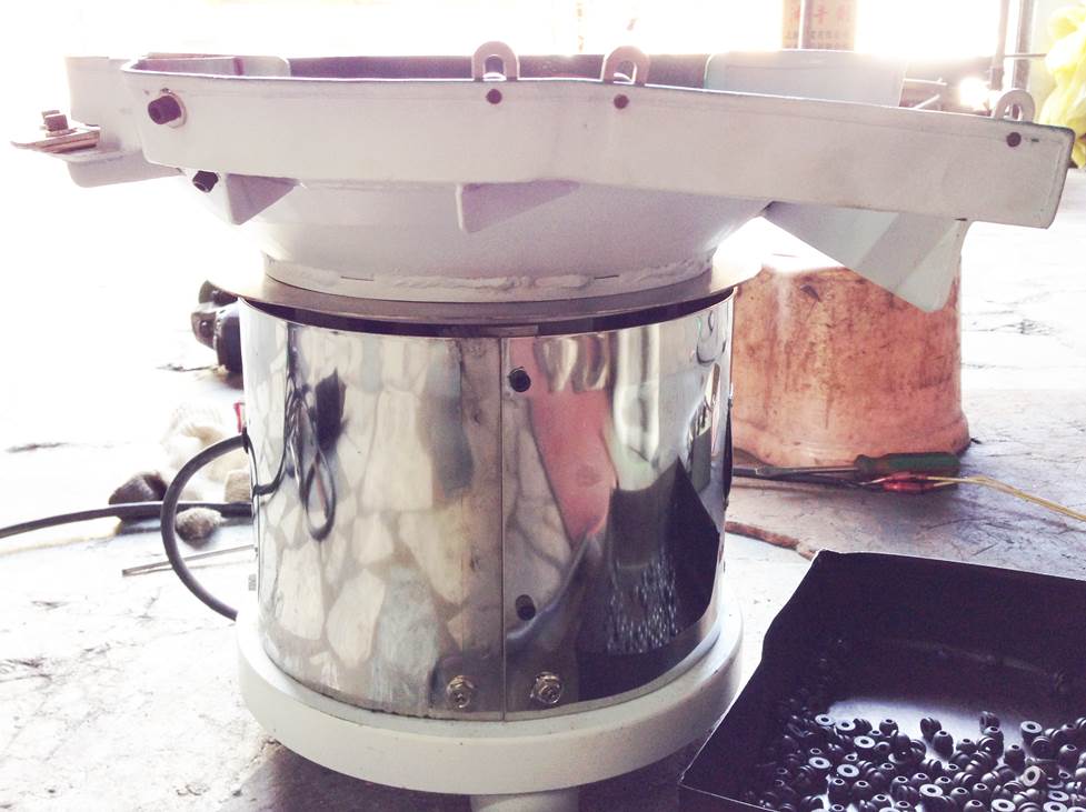 矽、塑膠類-振動送料機