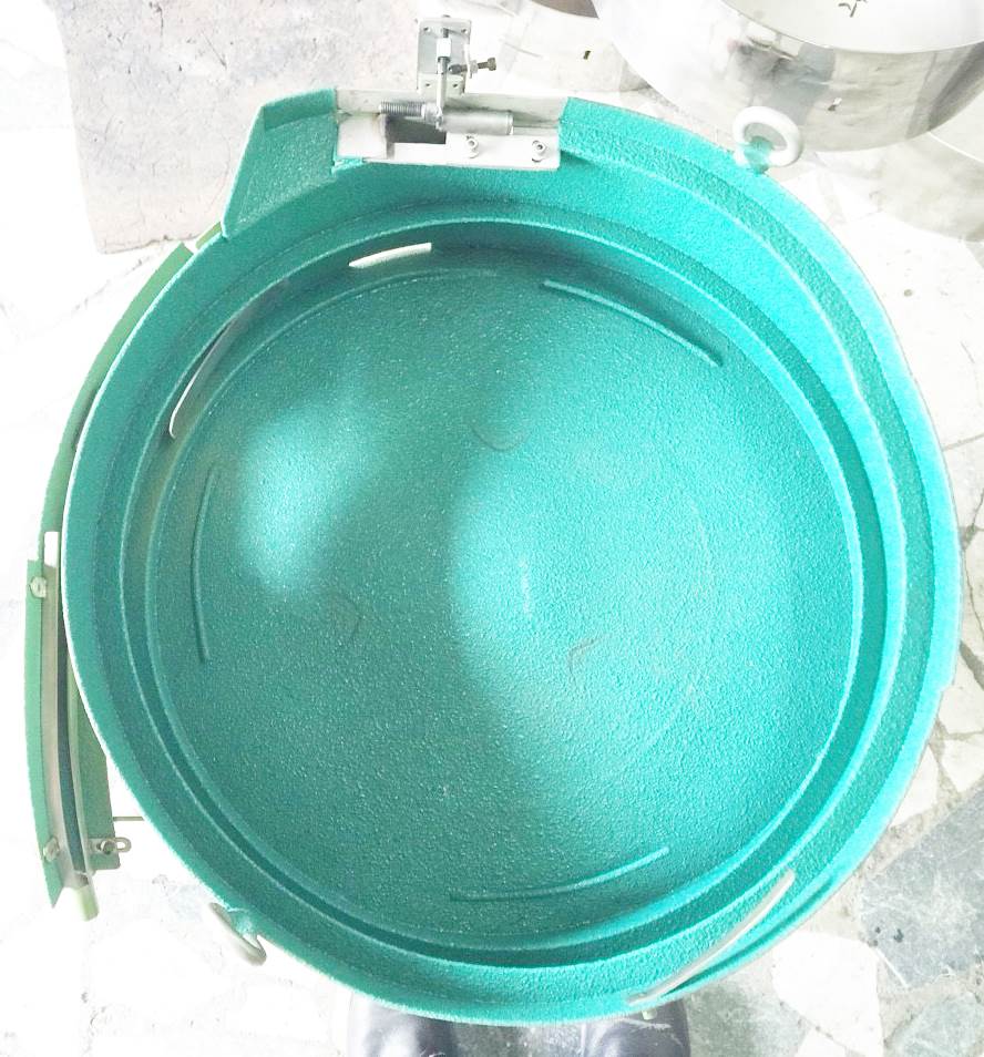 螺絲螺帽-振動送料機