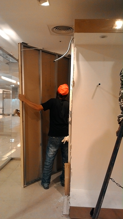 大遠百專櫃拆除