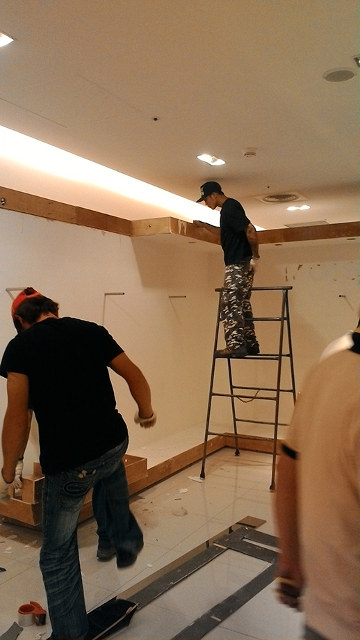 大遠百專櫃拆除