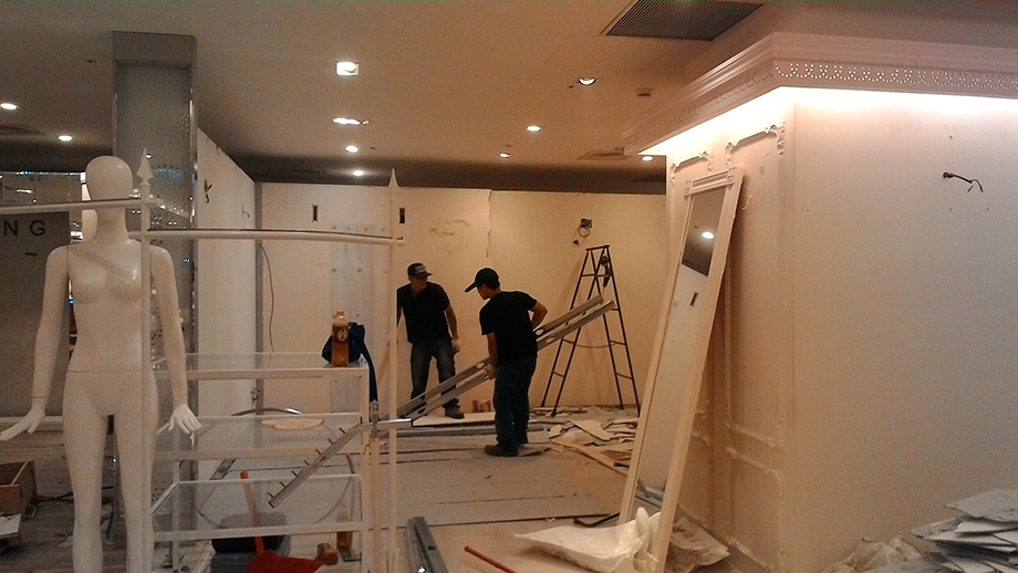 大遠百專櫃拆除