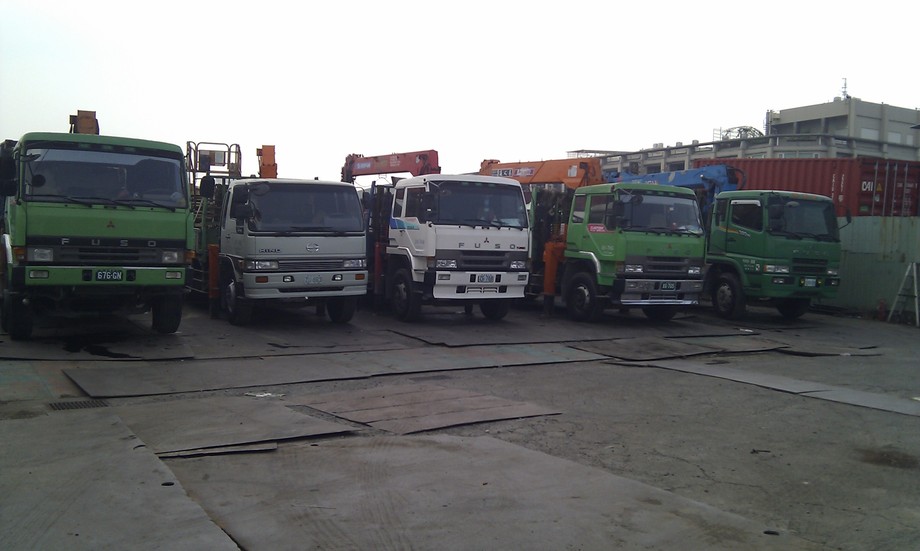 高雄15頓吊卡車出租