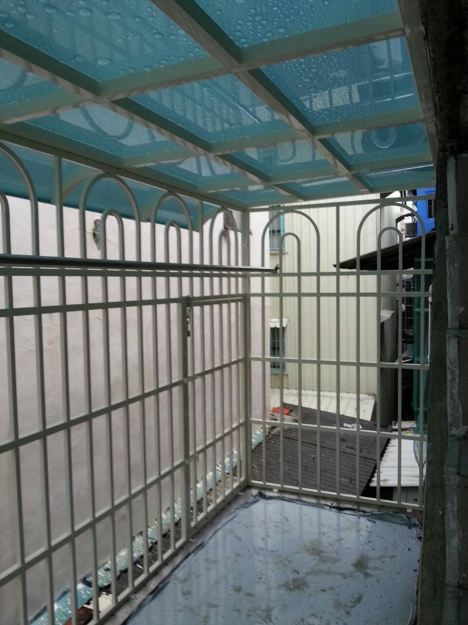 採光罩+不銹鋼粉體烤漆窗