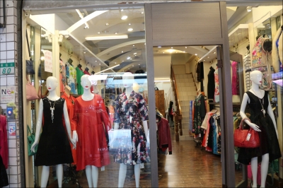 花樣年華皮草服飾批發零售-undefined