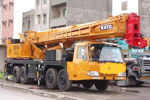 吊車、起重機出租、綱架按裝、機械搬運、鴿舍吊裝