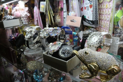 維娜絲日本服飾精品-undefined