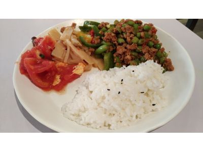 辛泰王泰式簡餐平價美食-undefined
