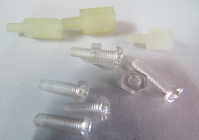 塑膠螺絲、尼龍柱