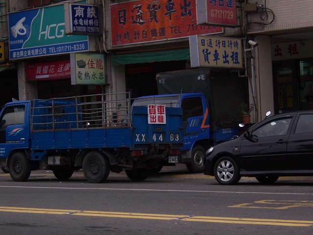 高雄升降貨車出租