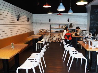 鹽與胡椒餐館-undefined