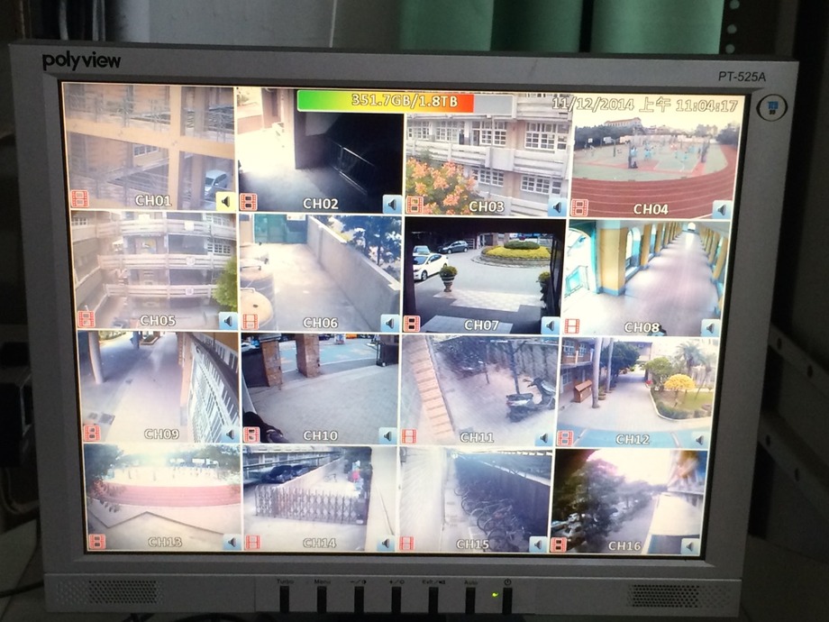 103.11.12彰安鐵門+攝影機