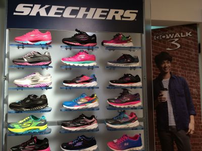 萬岳運動用品-undefined