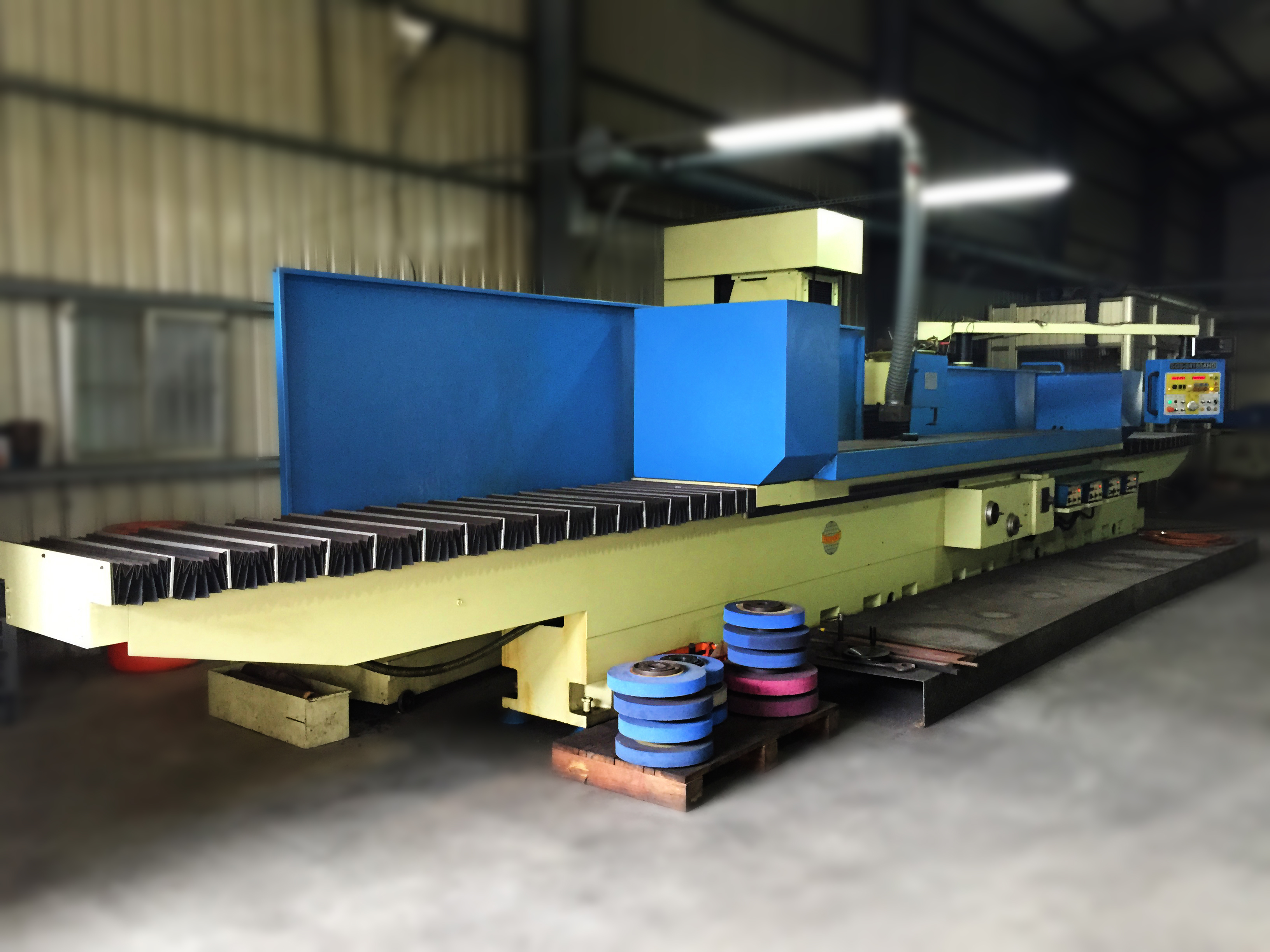 四米單臂成型研磨機