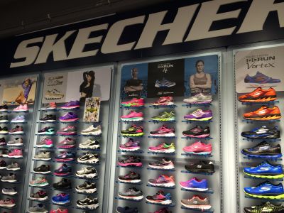 萬岳運動用品-undefined