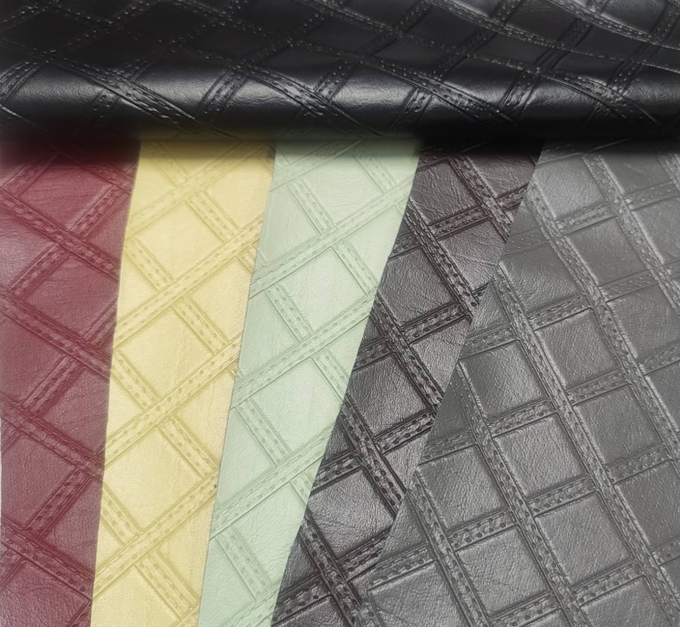 達煜塑膠-專業製造塑膠皮PU、PVC、尼龍布